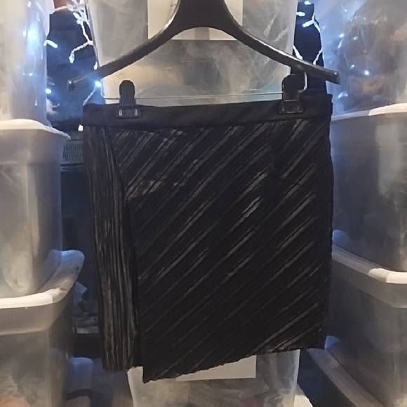 Front Row Shop Black Striped Skirt - Picture 1 of 4